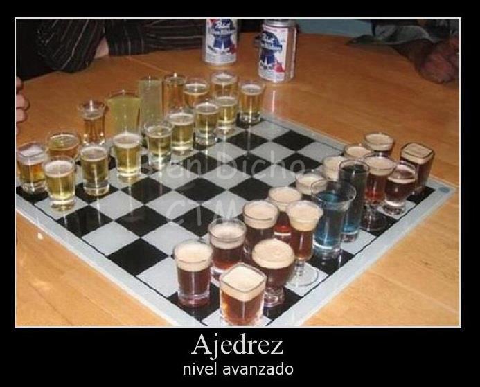 ajedrez alcoholico - meme